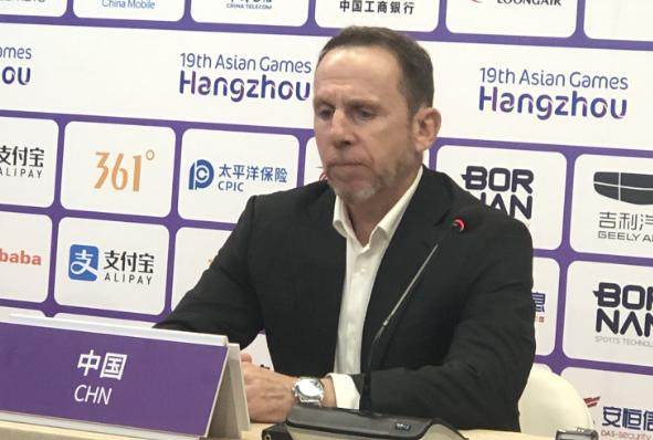 久尔杰维奇谈韩国：发布会上尊重 场上去击败他们