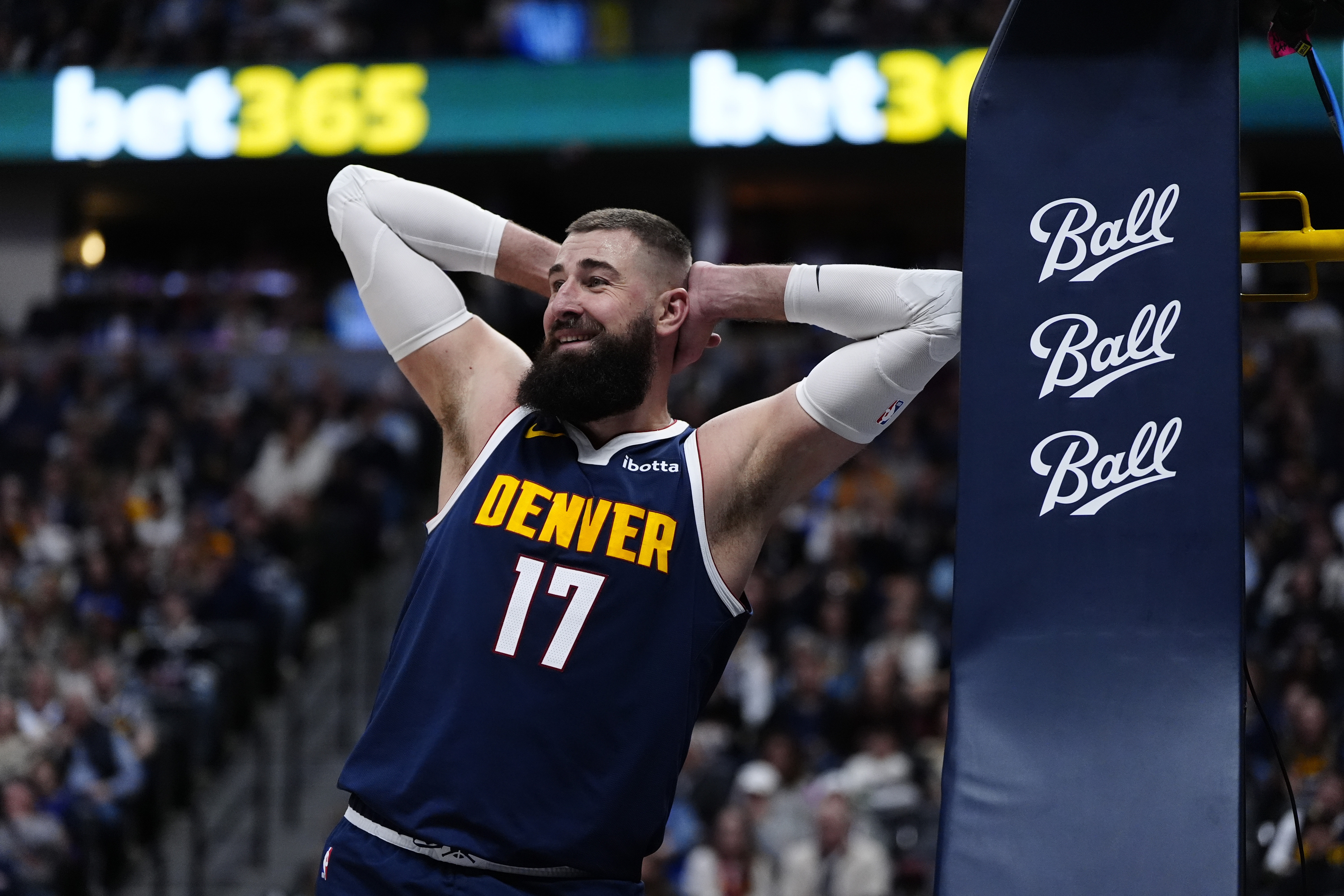 乐鱼-明天掘金客战奇才 瓦兰升级为出战成疑 穆雷&amp;戈登&amp;哈达威大概率打