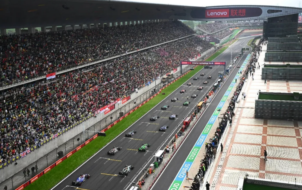 乐鱼APP下载-F1点燃上海赛事经济：330元到42800元门票全售罄，周边多家酒店一房难求